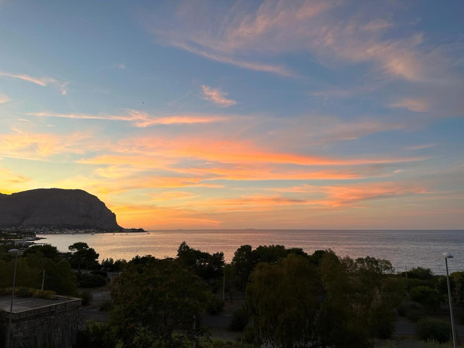 Mondello Luxury Apartment Palermo Exterior photo